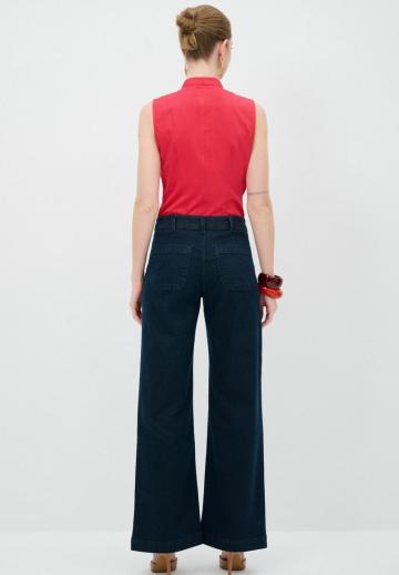 Клешеные джинсы