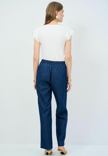 Клешеные джинсы