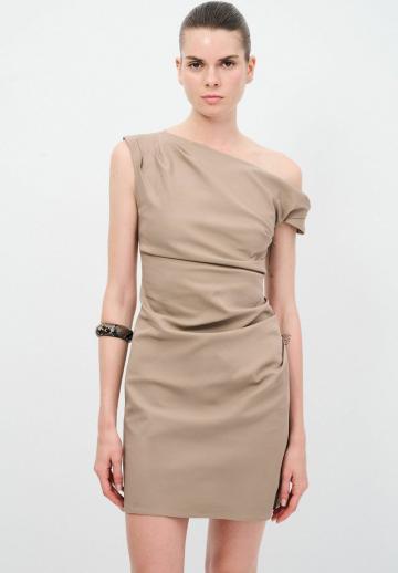 Короткое платье