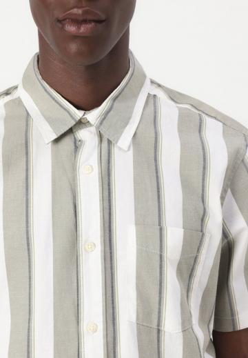 Рубашка с коротким рукавом