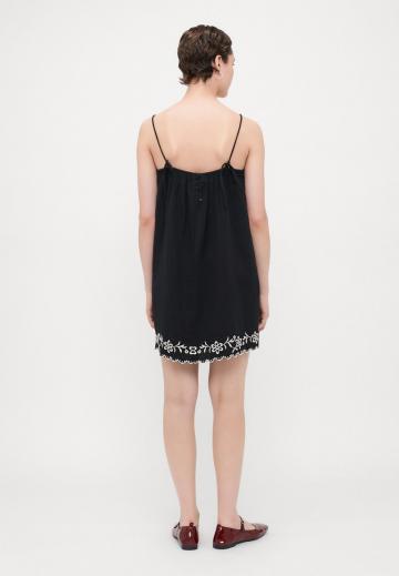 Короткое платье