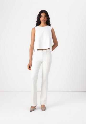 Клешеные брюки