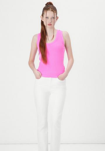 Узкие джинсы