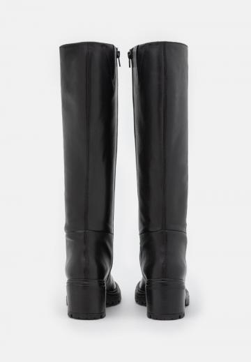 Сапоги на платформе