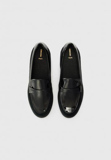 Туфли на танкетке