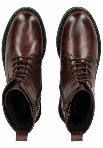 Ботинки на шнуровке