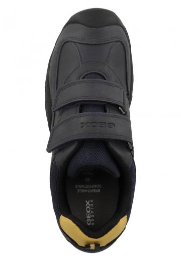 Детская обувь