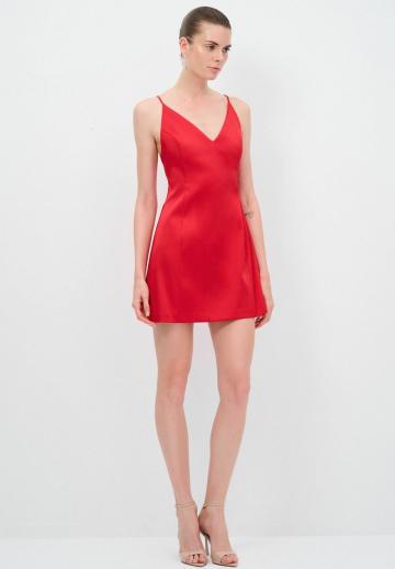 Короткое платье