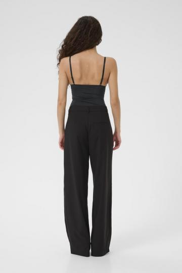 Топ на бретельках