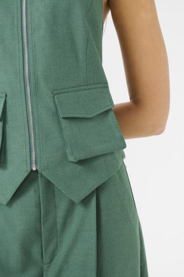 Блузка без рукавов