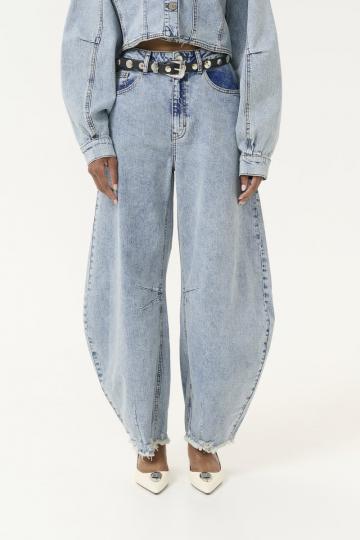 Свободные джинсы