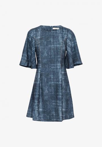 Короткое платье