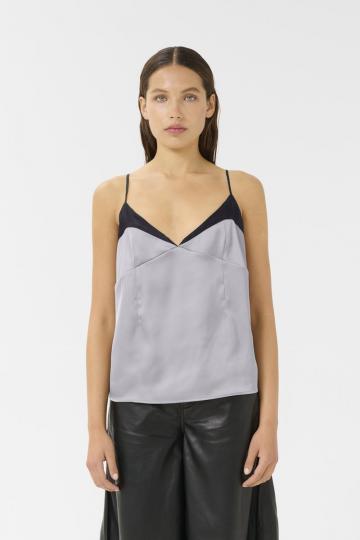 Топ на бретельках