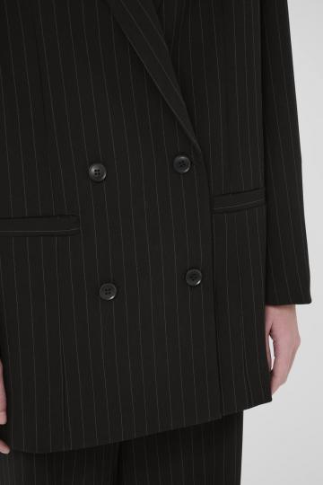 Длинный блейзер