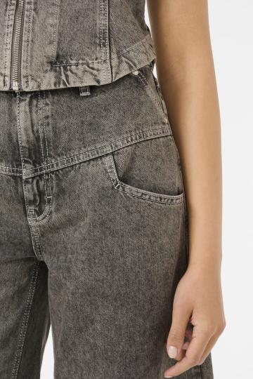 Свободные джинсы