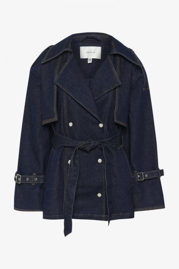 Джинсовая куртка