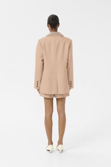 Блейзер с накладными карманами