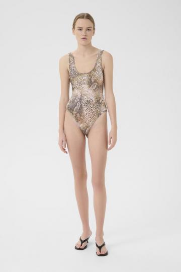 Слитный купальник