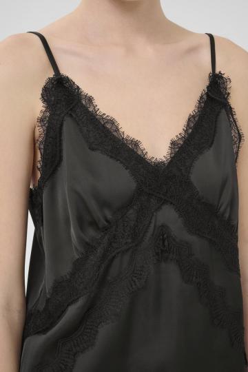 Топ на бретельках