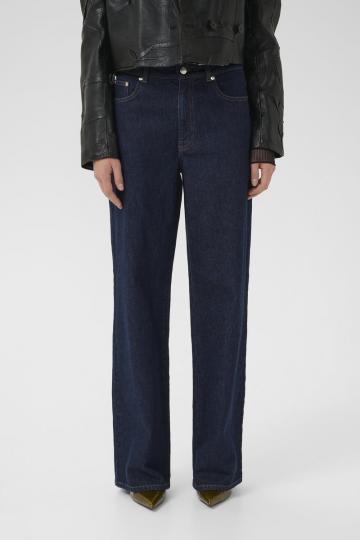 Свободные джинсы