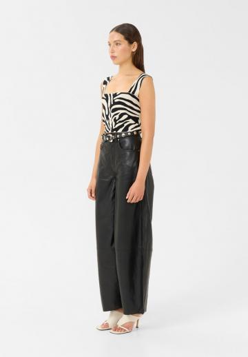 Блузка без рукавов