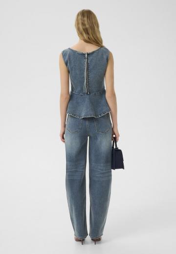 Джинсовая жилетка