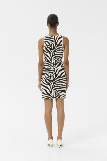 Платье футляр