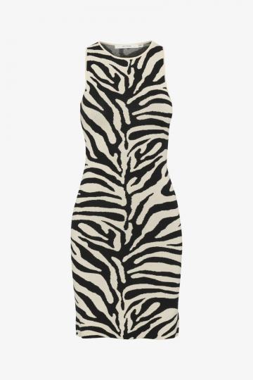 Платье футляр