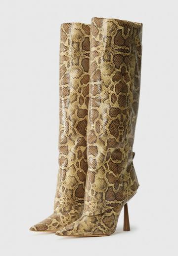 Высокие сапоги