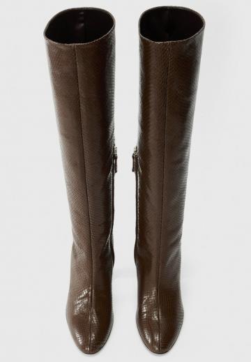 Высокие сапоги