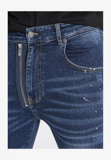 Узкие джинсы