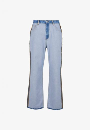 Прямые джинсы