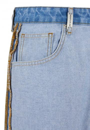 Прямые джинсы