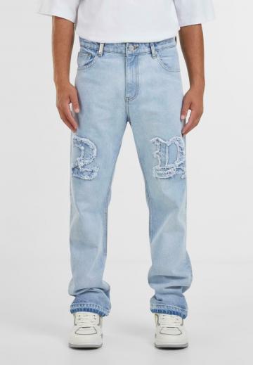 Прямые джинсы