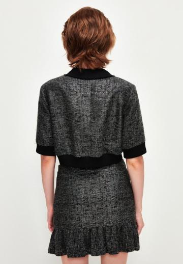 Короткий блейзер