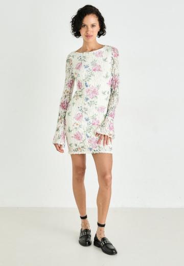 Платье футляр