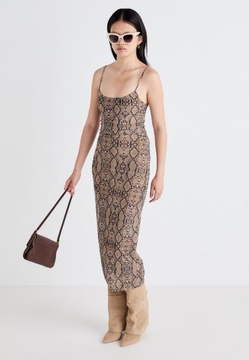 Платье футляр