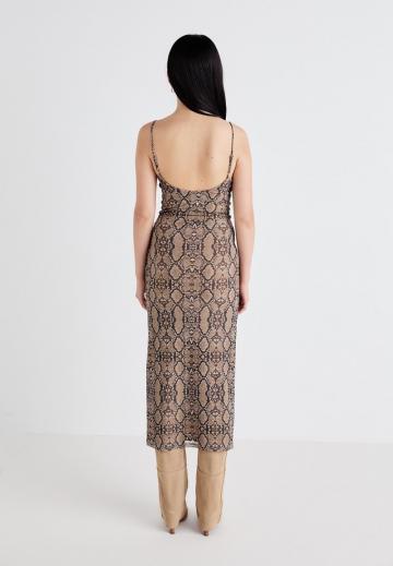 Платье футляр