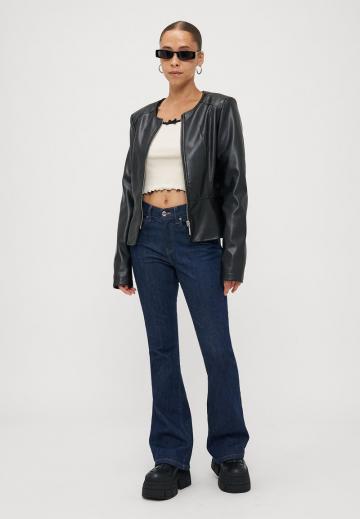 Клешеные брюки