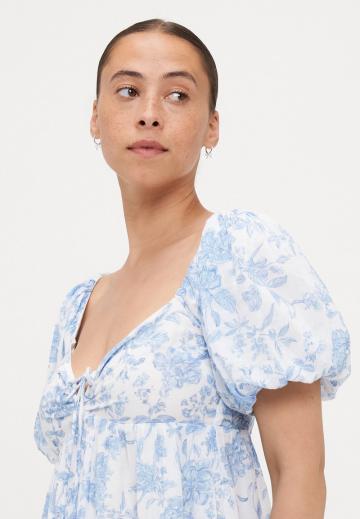 Короткое платье