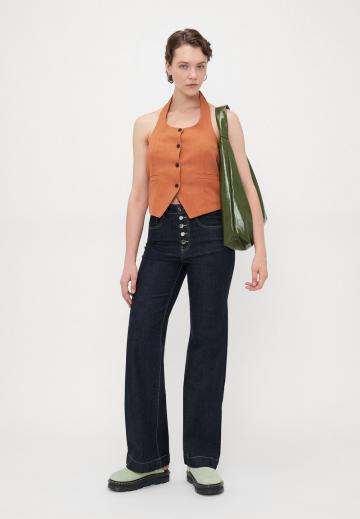 Клешеные джинсы