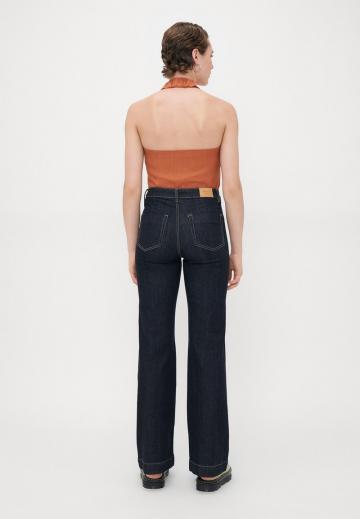 Клешеные джинсы