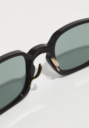 Солнечные очки