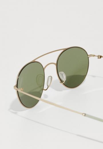 Солнечные очки