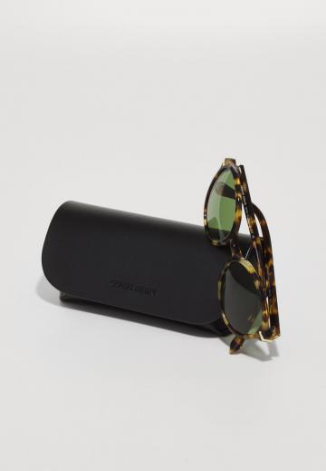 Солнечные очки