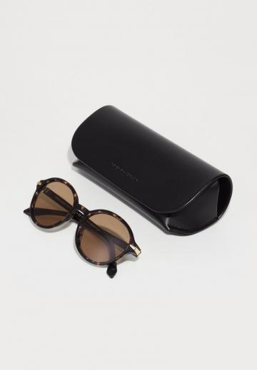 Солнечные очки