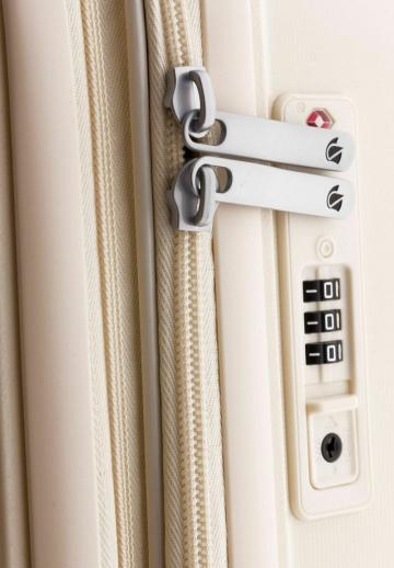 Чемодан на колесах