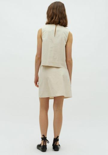 Блузка без рукавов