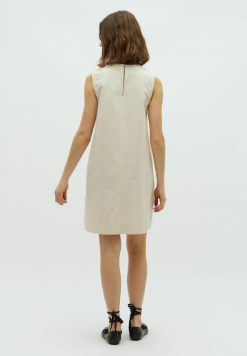 Короткое платье