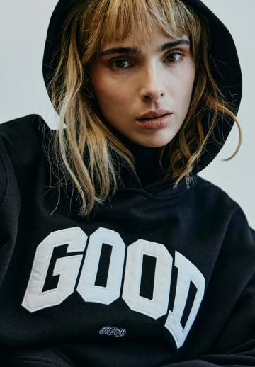 Пуловер с капюшоном